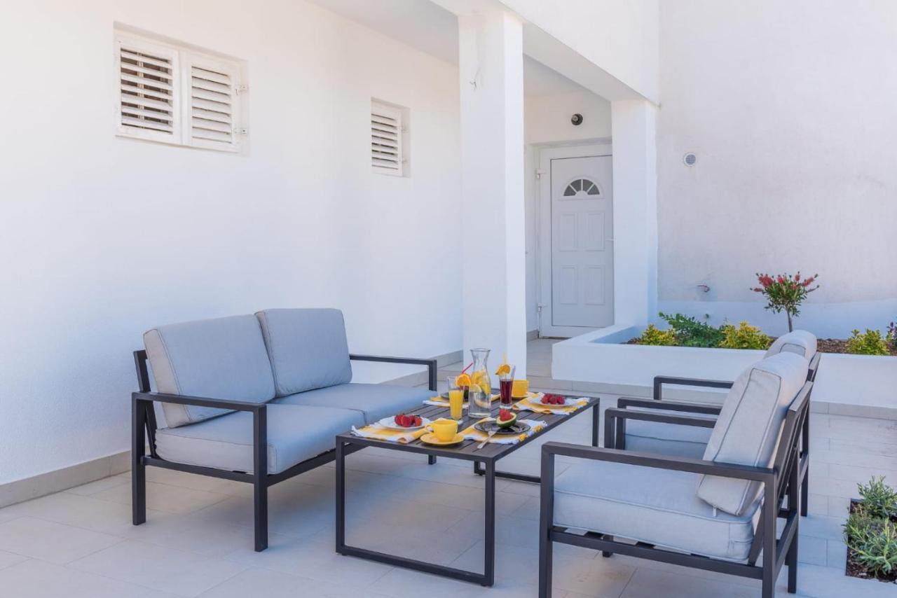 Villa Seaview With Pool - Apartment Yellow Trogir Exterior foto